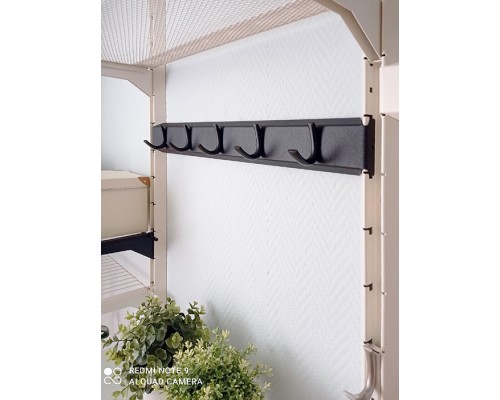 Панель для крючков 600